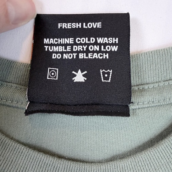 Fresh Love Men Graphic T-Shirt Sz M Green Cartoon Deer Print Streetwear Limited - Picture 4 of 6